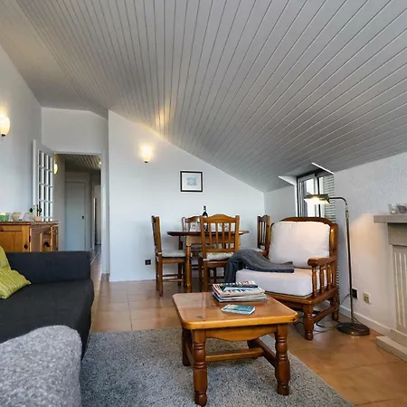 Beach Terrace Apartment Sesimbra